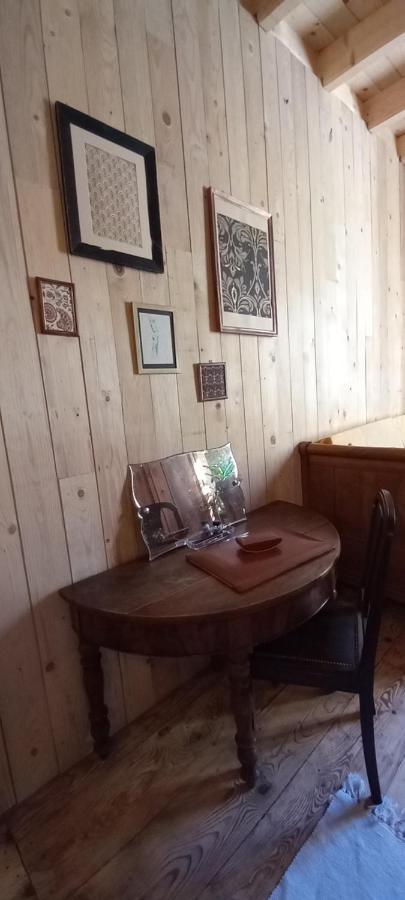 Appartement De Charme Dans Une Maison Isolee Presilly  Εξωτερικό φωτογραφία