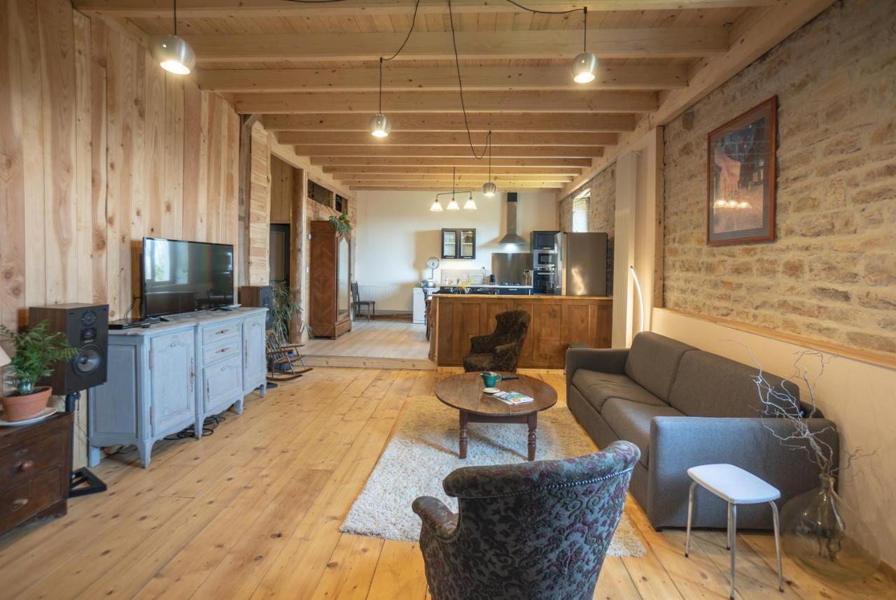 Appartement De Charme Dans Une Maison Isolee Presilly  Εξωτερικό φωτογραφία