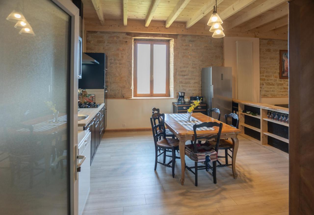 Appartement De Charme Dans Une Maison Isolee Presilly  Εξωτερικό φωτογραφία